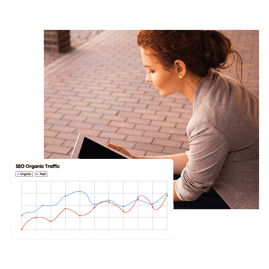 a-woman-looking-at-his-ipad-for-seo-organic-traffic_v2 a-woman-looking-at-his-ipad-for-seo-organic-traffic_v2