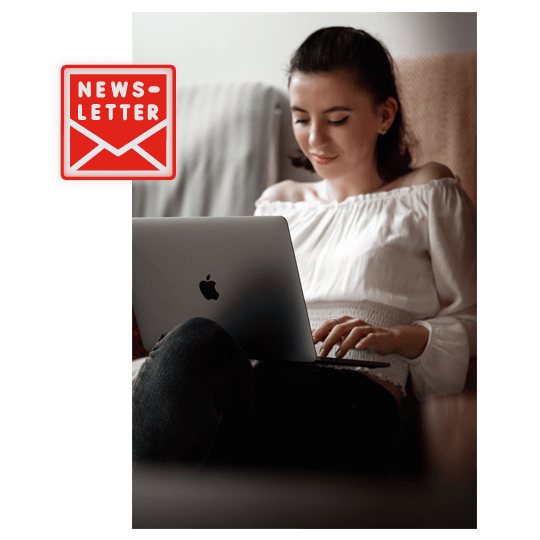 a-woman-sending-email-marketing-campaigns-on-laptop_v2 a-woman-sending-email-marketing-campaigns-on-laptop_v2