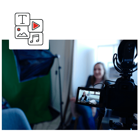 influencer-recording-a-vlog-video-on-mobile_v2 influencer-recording-a-vlog-video-on-mobile_v2